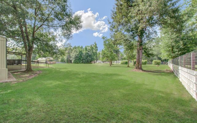 706 Cr 3141 E, Cleveland, TX 77327