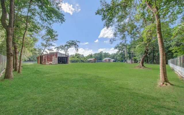 706 Cr 3141 E, Cleveland, TX 77327