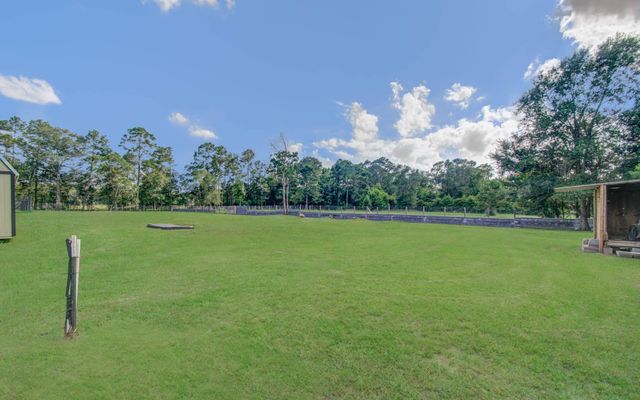 706 Cr 3141 E, Cleveland, TX 77327