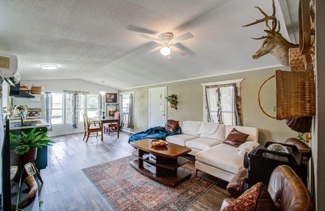 706 Cr 3141 E, Cleveland, TX 77327