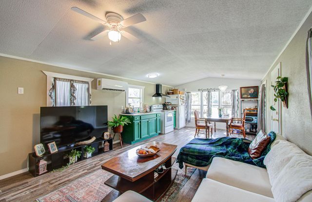 706 Cr 3141 E, Cleveland, TX 77327