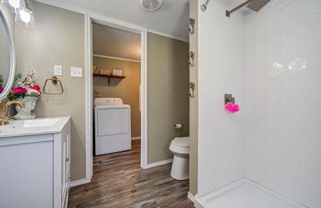 706 Cr 3141 E, Cleveland, TX 77327
