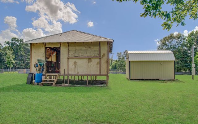 706 Cr 3141 E, Cleveland, TX 77327
