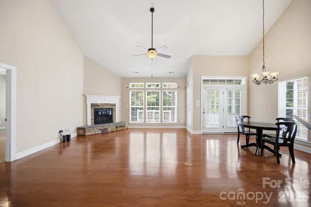 10149 Linksland Drive, Huntersville, NC 28078