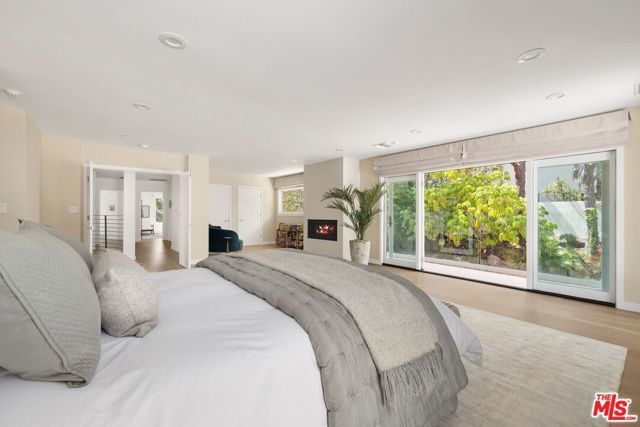 1431 Stradella Road, Los Angeles, CA 90077