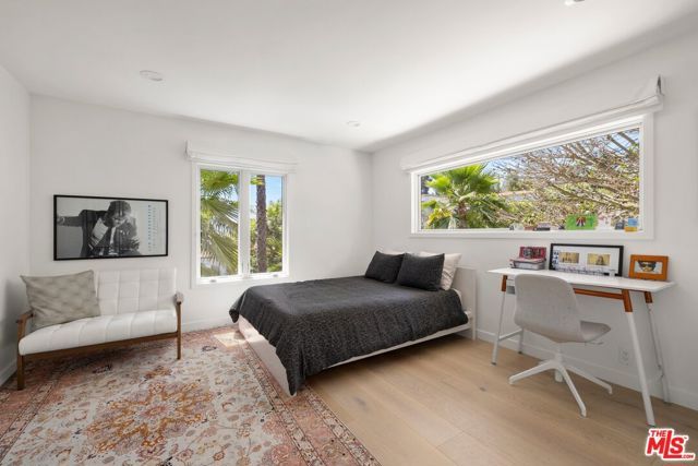 1431 Stradella Road, Los Angeles, CA 90077