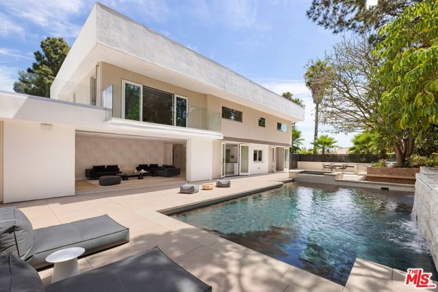 1431 Stradella Road, Los Angeles, CA 90077