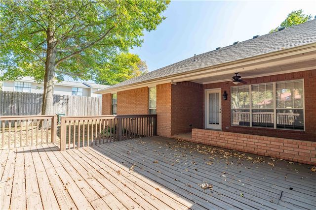 2580 & 2582 E Kantz Drive, Fayetteville, AR 72703