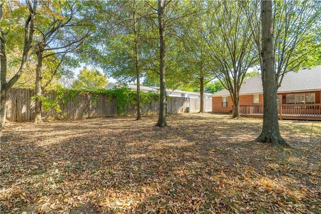 2580 & 2582 E Kantz Drive, Fayetteville, AR 72703
