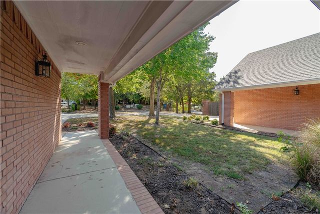 2580 & 2582 E Kantz Drive, Fayetteville, AR 72703