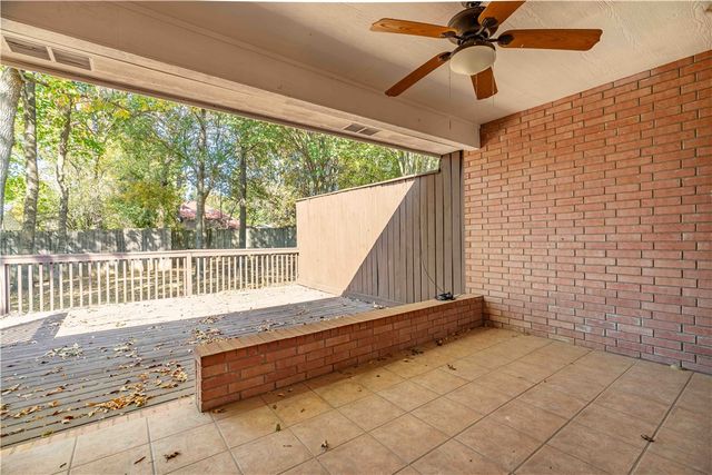 2580 & 2582 E Kantz Drive, Fayetteville, AR 72703