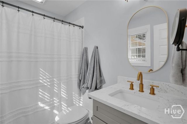 70 Quail Lane, Richmond Hill, GA 31324