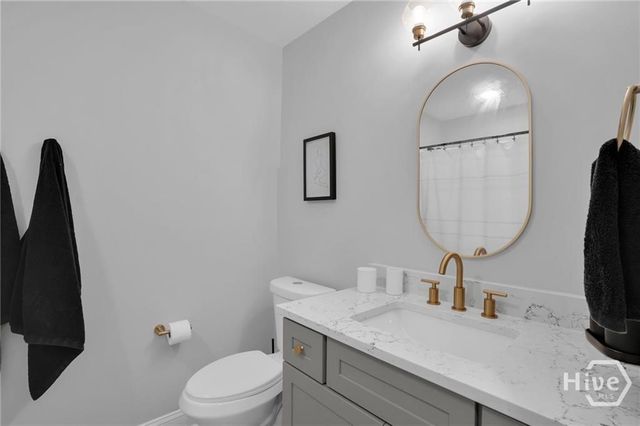 70 Quail Lane, Richmond Hill, GA 31324