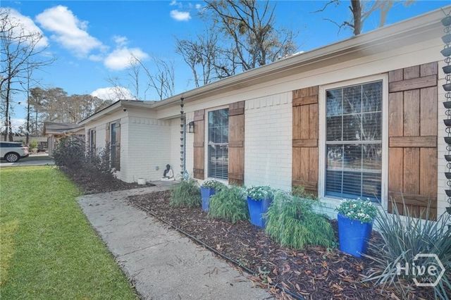 70 Quail Lane, Richmond Hill, GA 31324