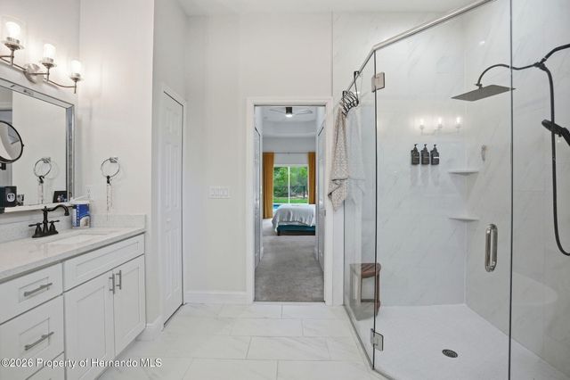 7279 Blackbird Avenue, Weeki Wachee, FL 34613