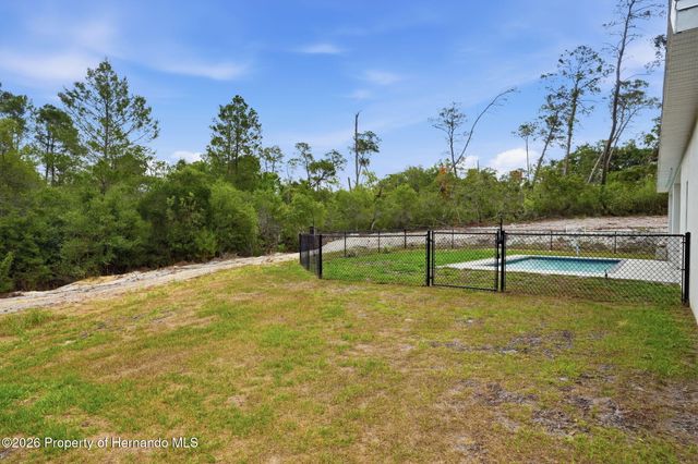 7279 Blackbird Avenue, Weeki Wachee, FL 34613