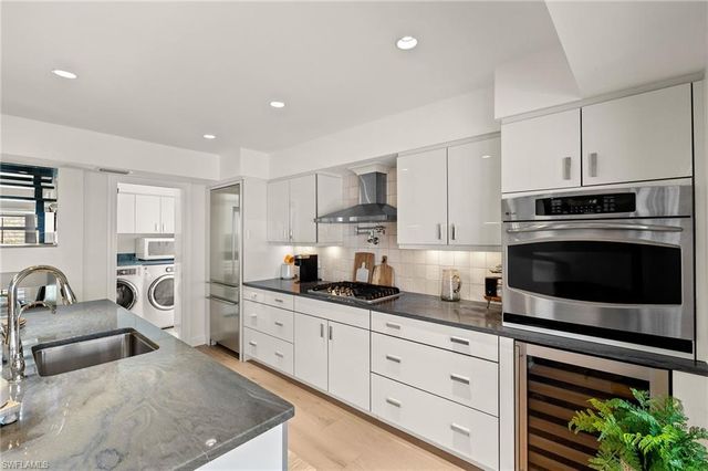 1 Sunset Captiva LN, Captiva, FL 33924