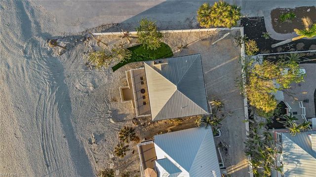 1 Sunset Captiva LN, Captiva, FL 33924