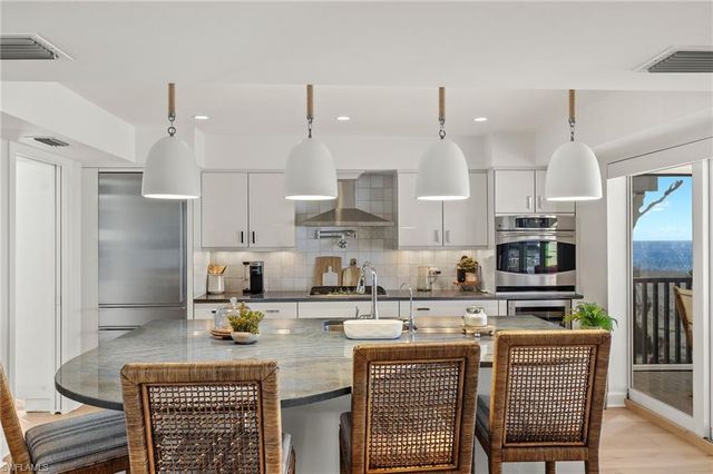 1 Sunset Captiva LN, Captiva, FL 33924