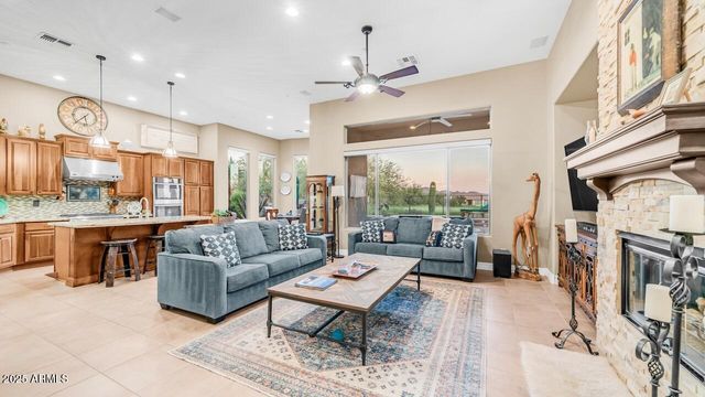 40715 N LONG LANDING Court, Phoenix, AZ 85086