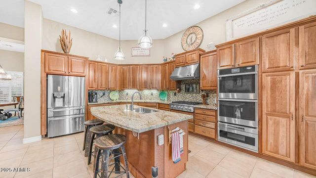 40715 N LONG LANDING Court, Phoenix, AZ 85086