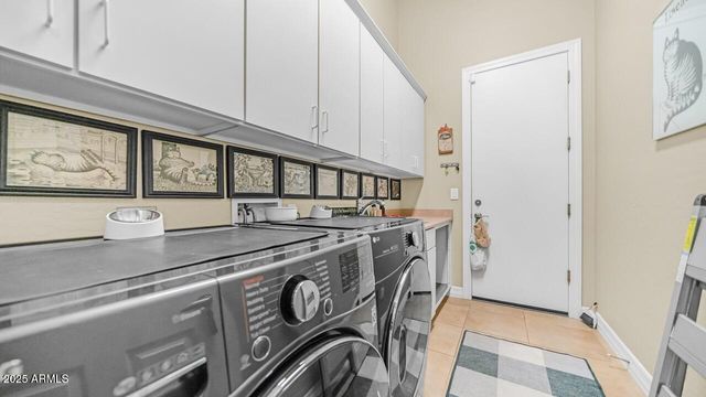 40715 N LONG LANDING Court, Phoenix, AZ 85086