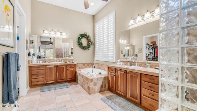 40715 N LONG LANDING Court, Phoenix, AZ 85086