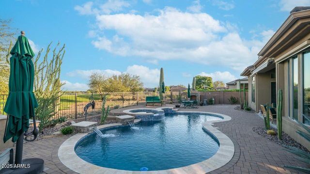 40715 N LONG LANDING Court, Phoenix, AZ 85086