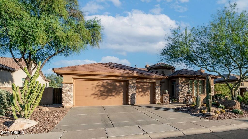 40715 N LONG LANDING Court, Phoenix, AZ 85086