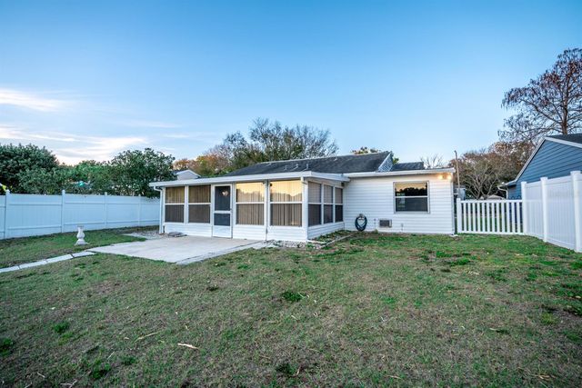 2764 KAVALIER DRIVE, Palm Harbor, FL 34684