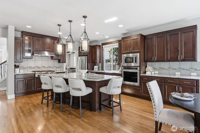 27260 SE 19th Place, Sammamish, WA 98075