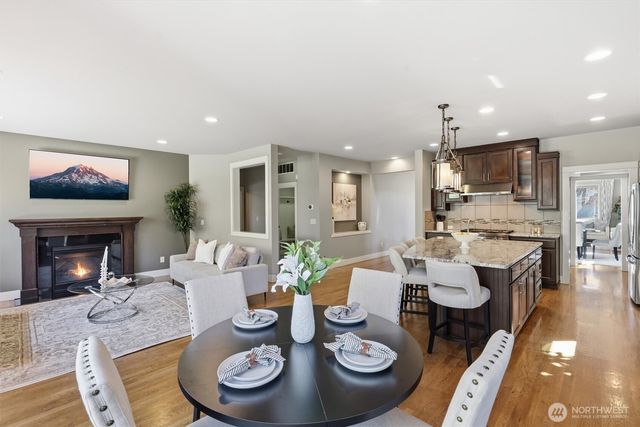 27260 SE 19th Place, Sammamish, WA 98075