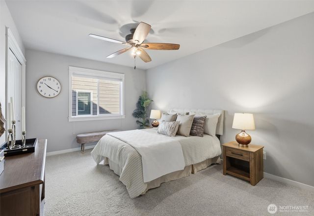 27260 SE 19th Place, Sammamish, WA 98075