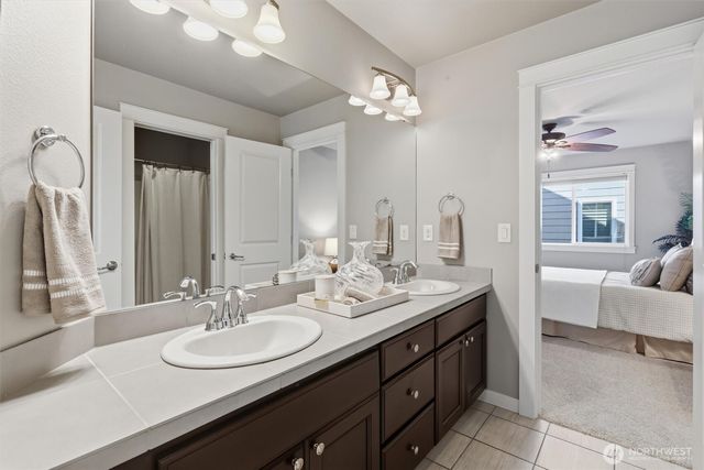 27260 SE 19th Place, Sammamish, WA 98075