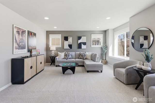 27260 SE 19th Place, Sammamish, WA 98075