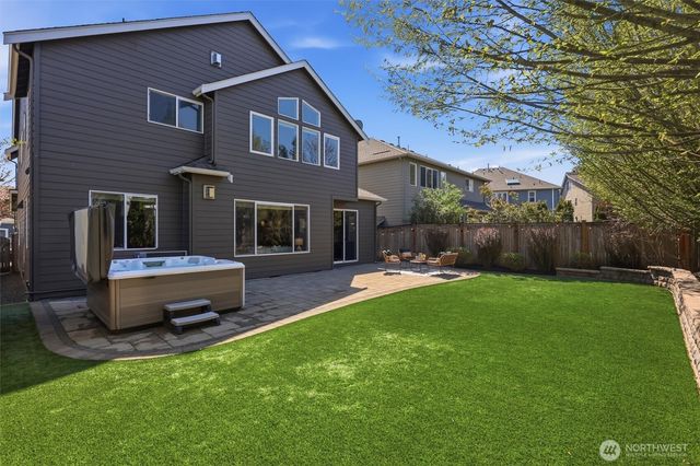 27260 SE 19th Place, Sammamish, WA 98075