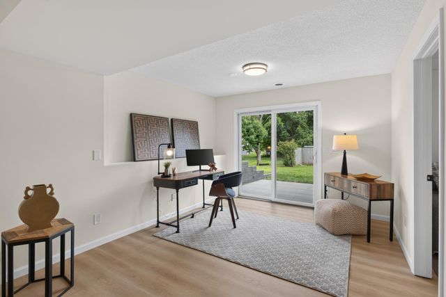 18735 Pennington Avenue, Eden Prairie, MN 55346