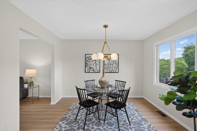 18735 Pennington Avenue, Eden Prairie, MN 55346