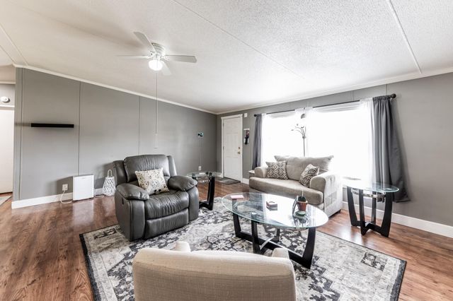 1 Jacob Street, Huntsville, TX 77320