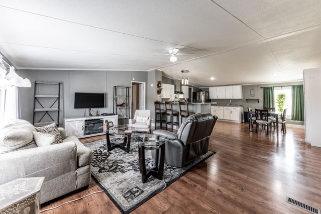 1 Jacob Street, Huntsville, TX 77320