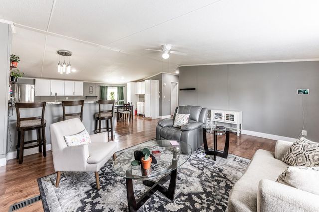 1 Jacob Street, Huntsville, TX 77320