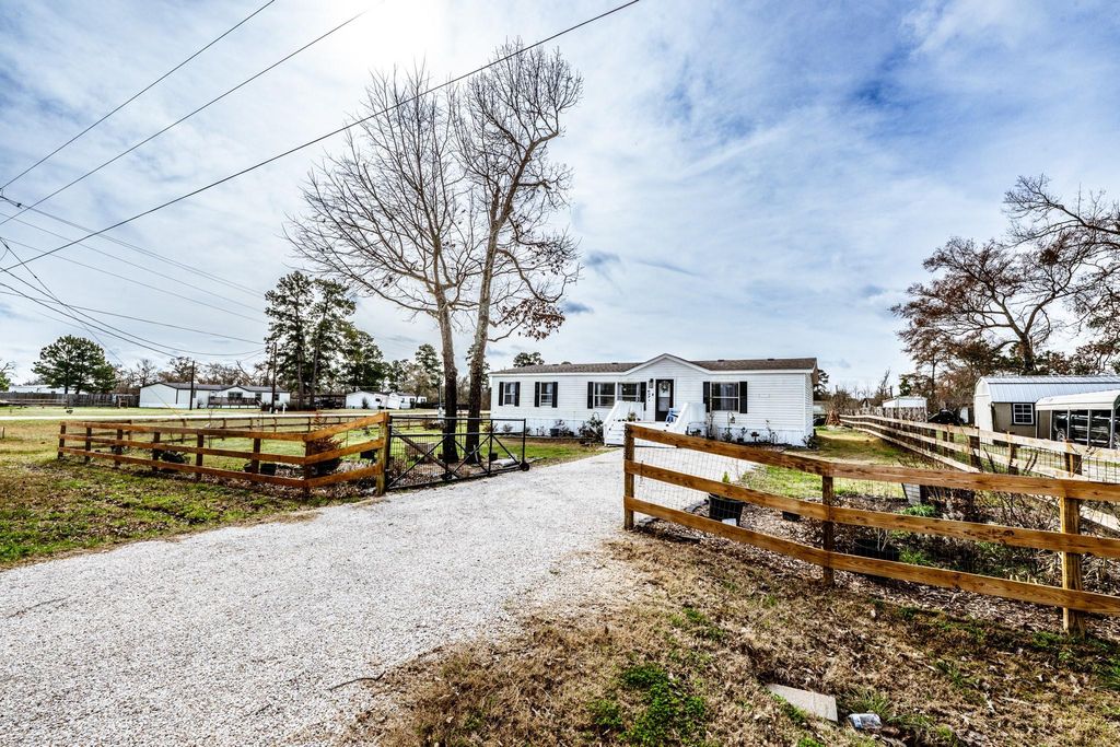 1 Jacob Street, Huntsville, TX 77320