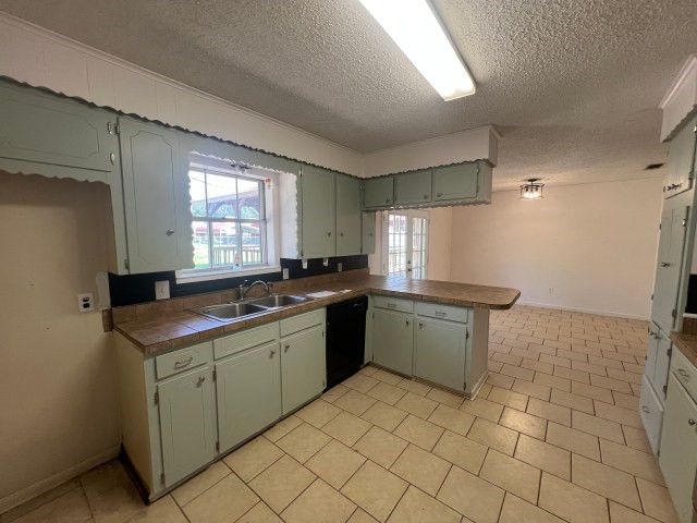 523 Clearwater Road, Grand Saline, TX 75140