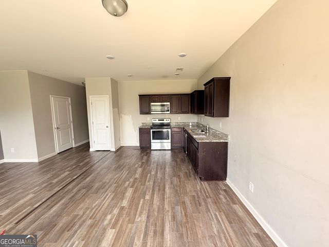 1650 LARKSPUR Trail, Conyers, GA 30012