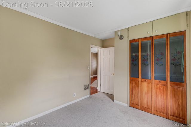 26518 Hollywood Street, Roseville, MI 48066