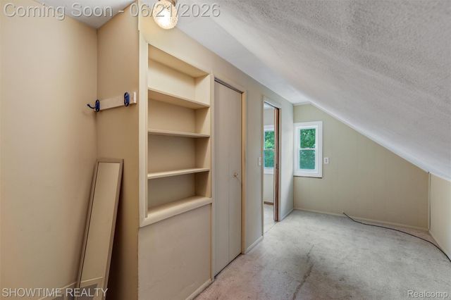 26518 Hollywood Street, Roseville, MI 48066