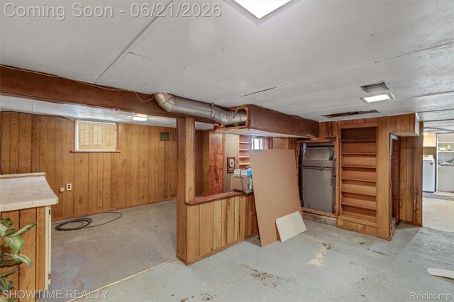 26518 Hollywood Street, Roseville, MI 48066