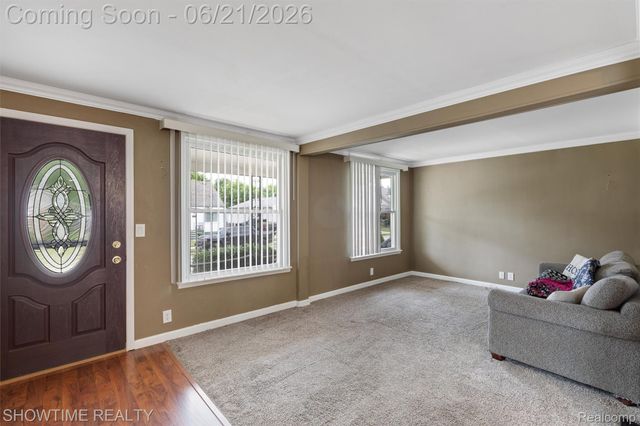 26518 Hollywood Street, Roseville, MI 48066