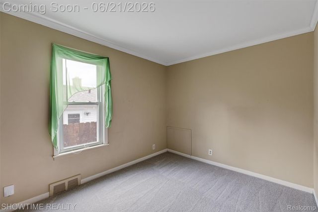 26518 Hollywood Street, Roseville, MI 48066
