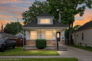 26518 Hollywood Street, Roseville, MI 48066